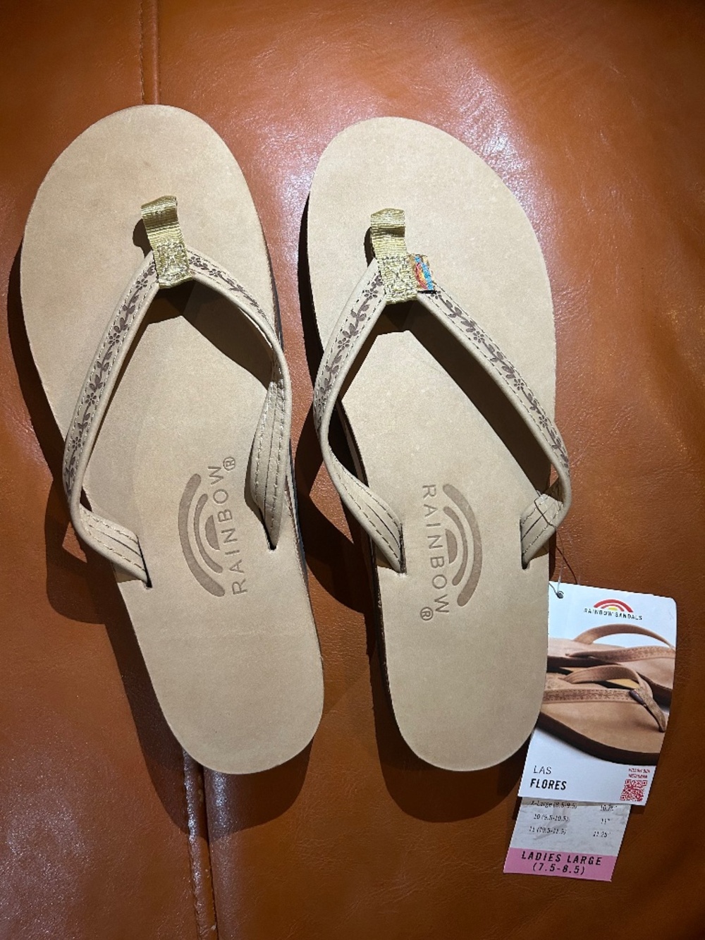 🌸 RARE Rainbow Sandals Las Flores – Size Large – NWT 🌸